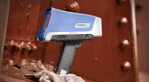 圖2:Vanta XRF分析儀的機身設計,可以用于惡劣的工業條件中。